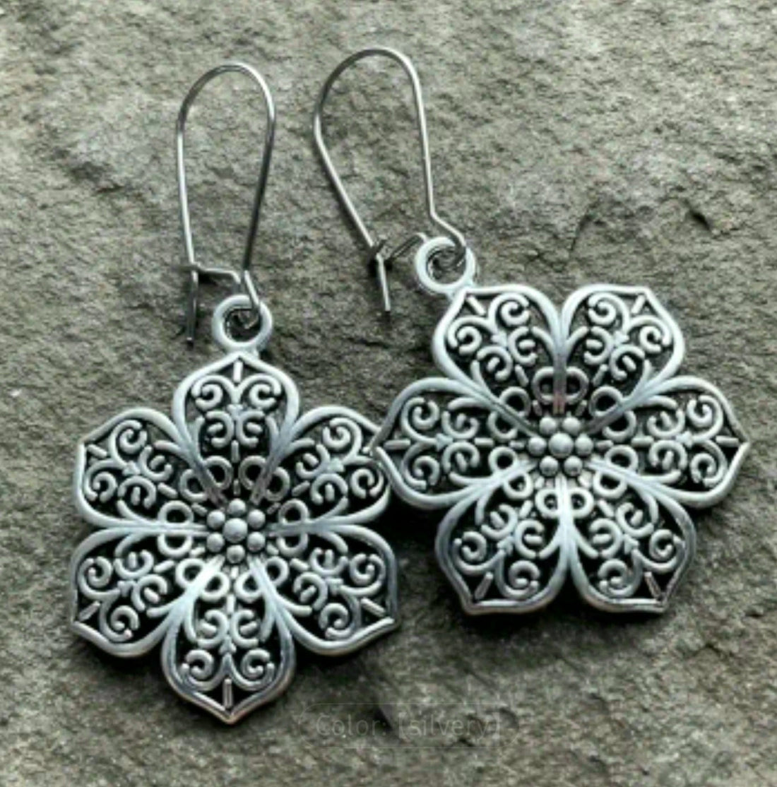 Flower Dangle Earrings